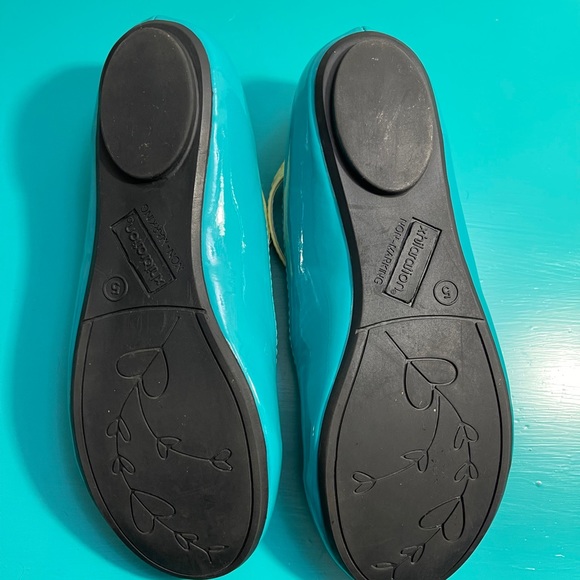 Xhilaration Target Teal Flats - Girls 5 - Picture 4 of 8